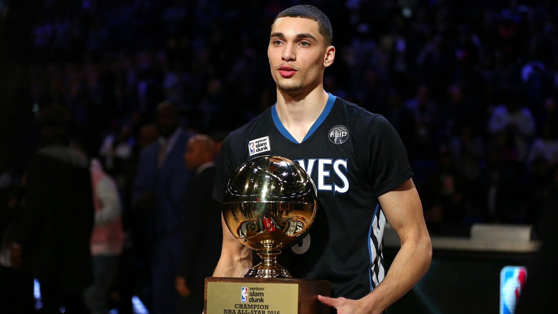 赛道上的终局之战，拉梅洛以铁壁防守锁定F1年度王冠